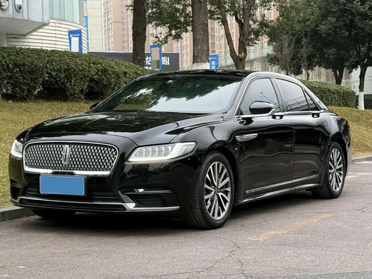 2018 Lincoln Continental 2.0T 261HP L4 6AT