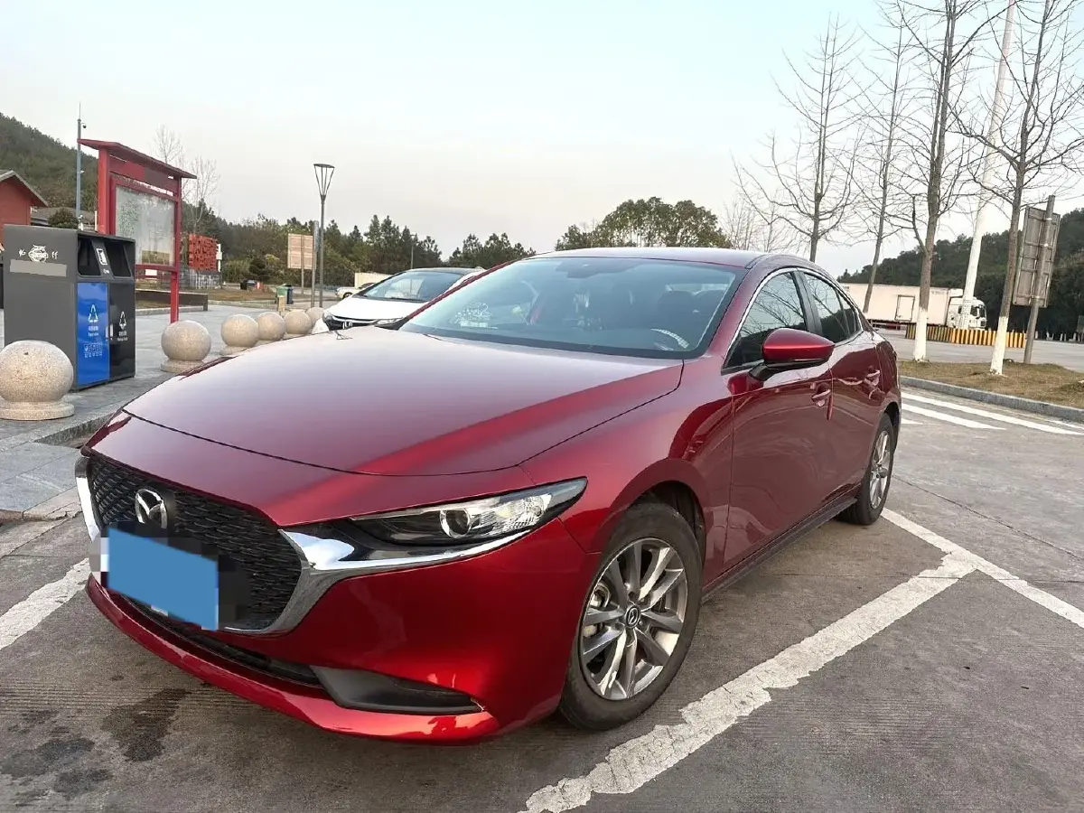 2021 Mazda 3 Axela 2.0L 158HP L4 6AT