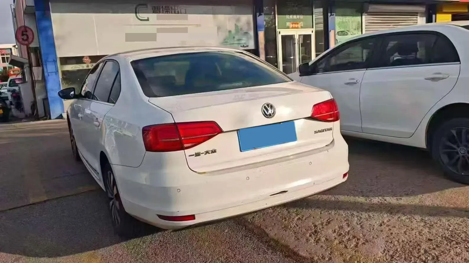 2018 JinBei Grace 2.4L 156HP L4 5MT,autocango,china used car exporter,china ev exporter,chinese used car exporter,chinese used ev exporter