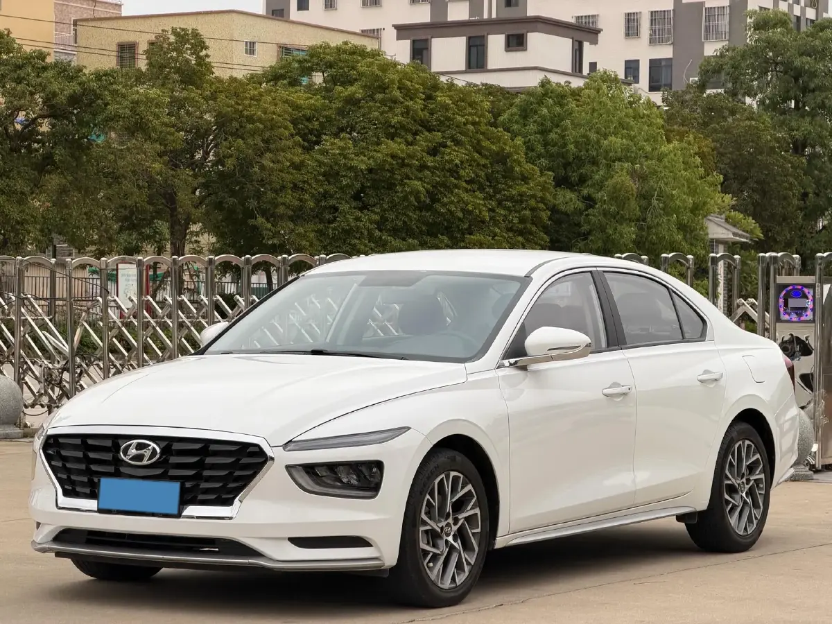 2021 Hyundai Mistra 1.8L 143HP L4 CVT