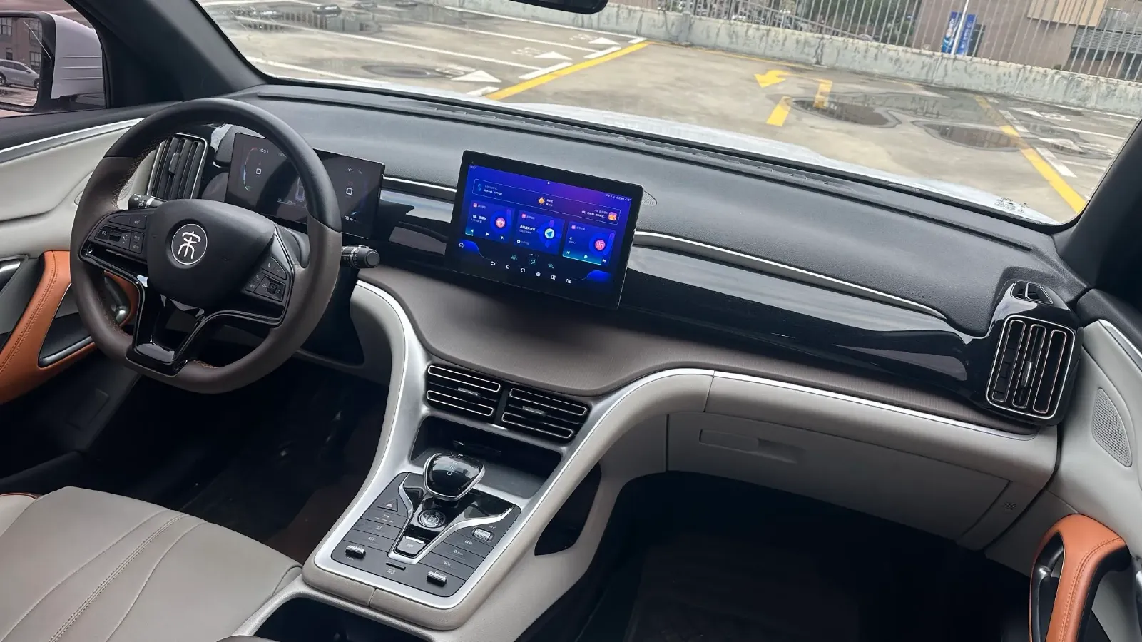 2022 Ruichi Auto EC35 BEV 82HP BEV 36.288KWH,autocango,china used car exporter,china ev exporter,chinese used car exporter,chinese used ev exporter