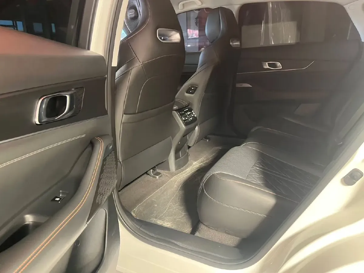 2022 Chevrolet Menlo BEV 61.1KWH,autocango,china used car exporter,china ev exporter,chinese used car exporter,chinese used ev exporter