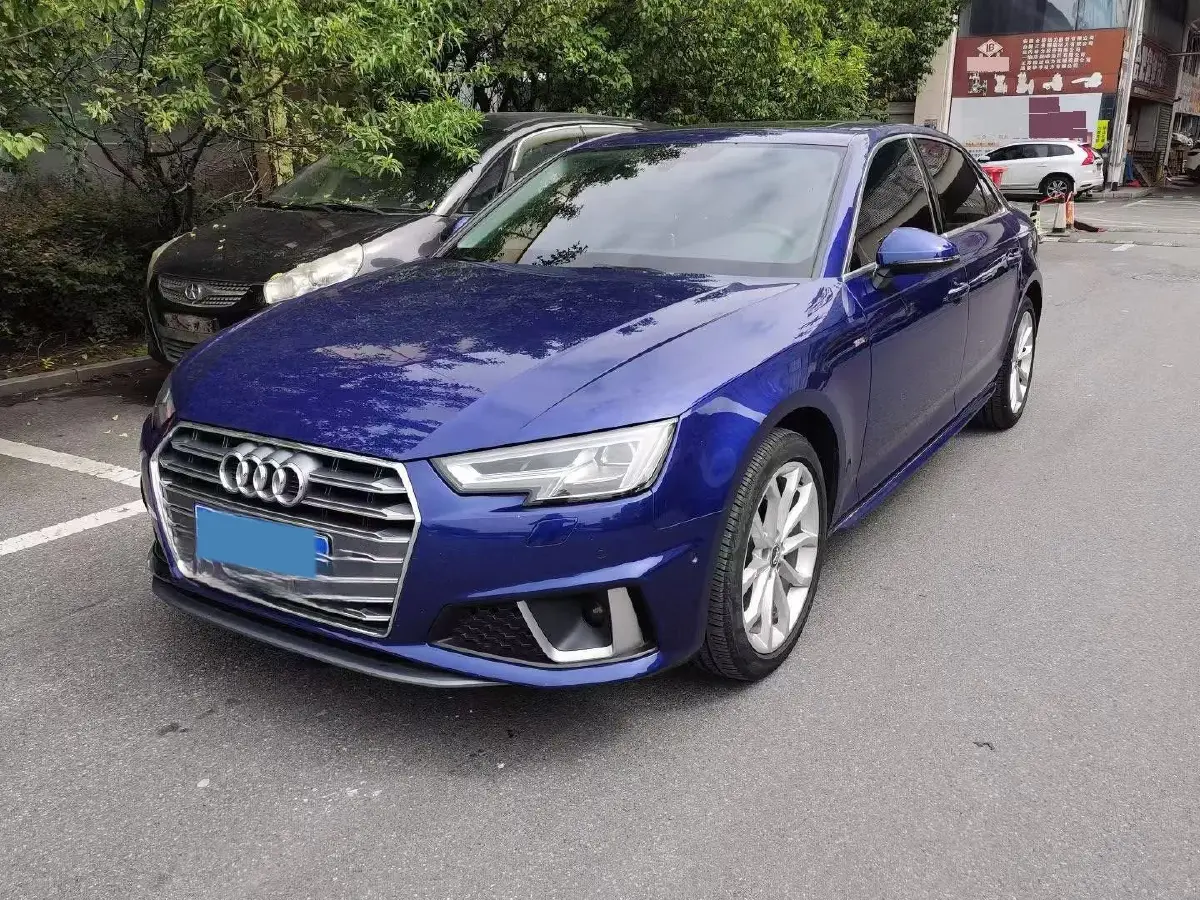 2019 Audi A4L 2.0T 190HP L4 7DCT