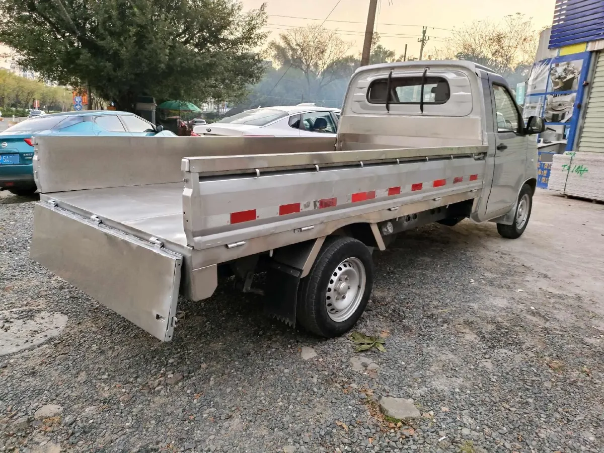 2019 WuLing RongGuang New Truck 1.5L 107HP L4 5MT,autocango,china used car exporter,china ev exporter,chinese used car exporter,chinese used ev exporter