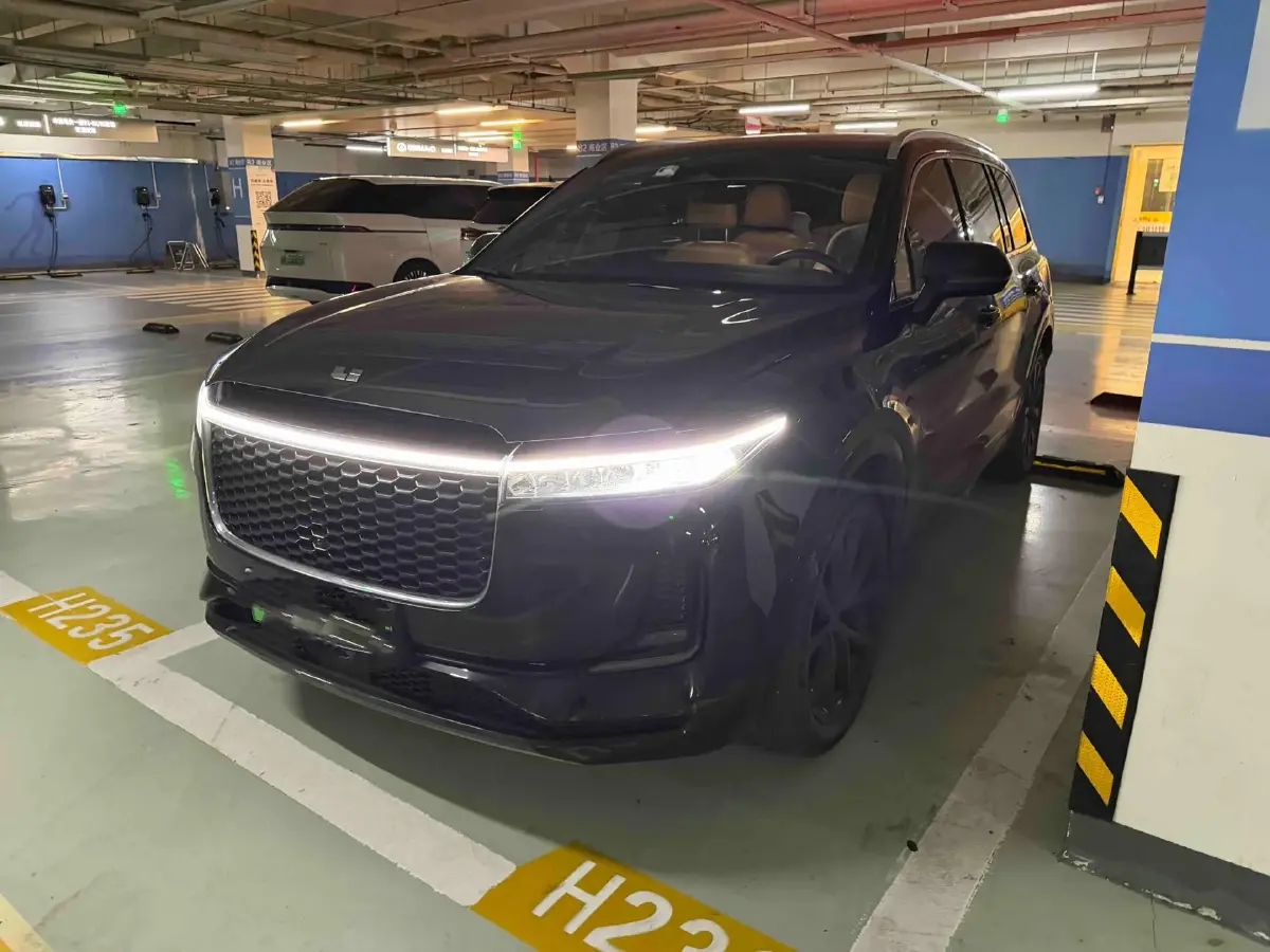 2021 Li ONE Range Extended 131HP REEV 40.5KWH