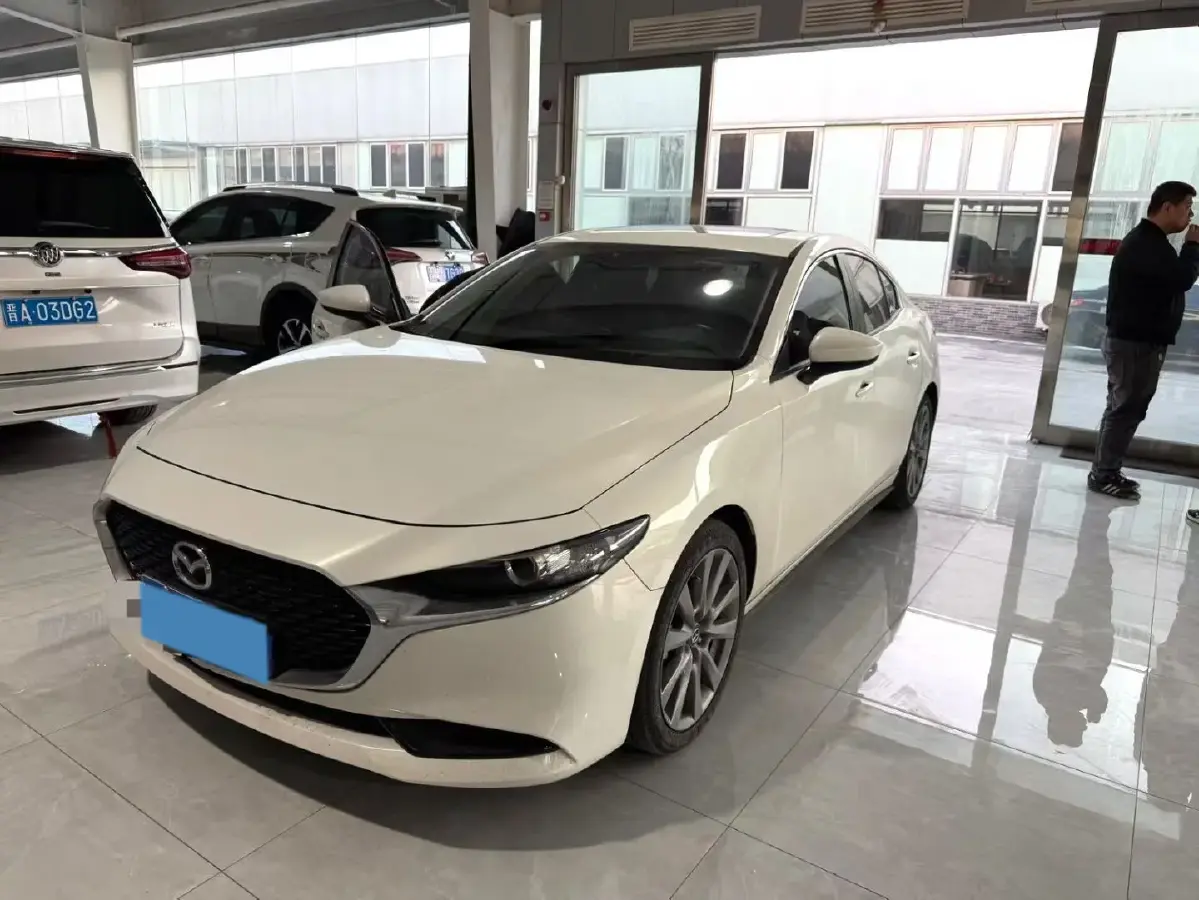 2020 Mazda 3 Axela 2.0L 158HP L4 6AT