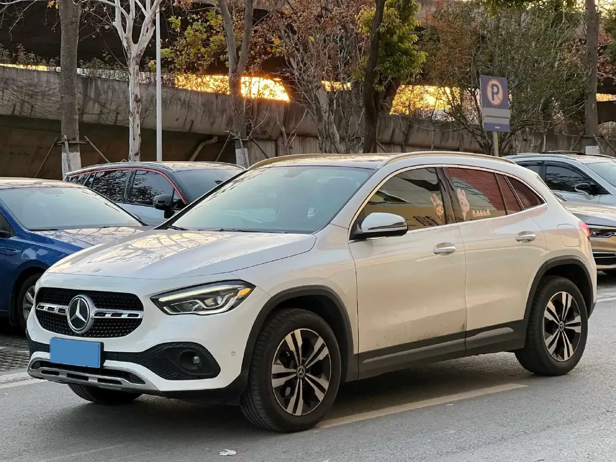 2020 Mercedes-Benz GLA Class 1.3T 163HP L4 7DCT