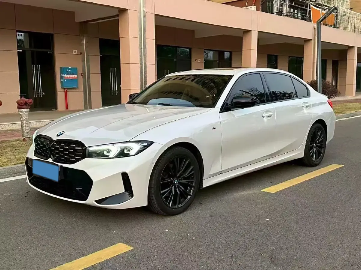 2023 BMW 3 Series 2.0T 184HP L4 8AT