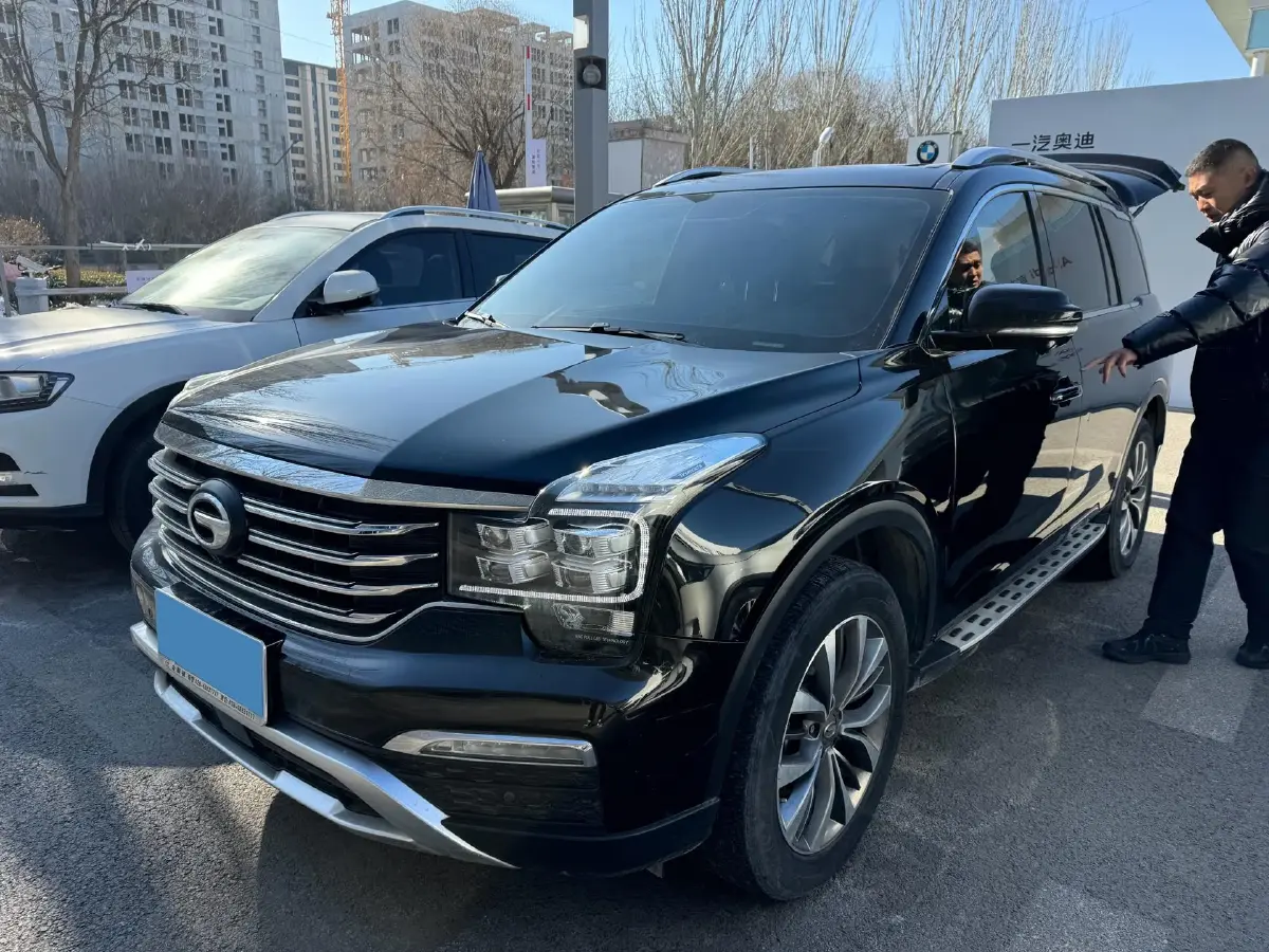 2017 GAC Trumpchi GS8 2.0T 201HP L4 6AT