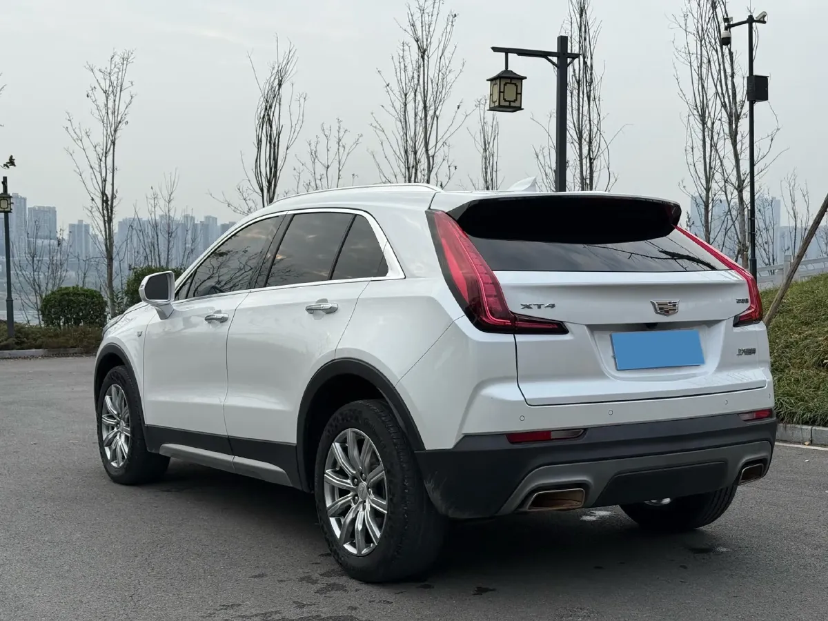 2021 Cadillac XT4 2.0T 237HP L4 9AT,autocango,china used car exporter,china ev exporter,chinese used car exporter,chinese used ev exporter