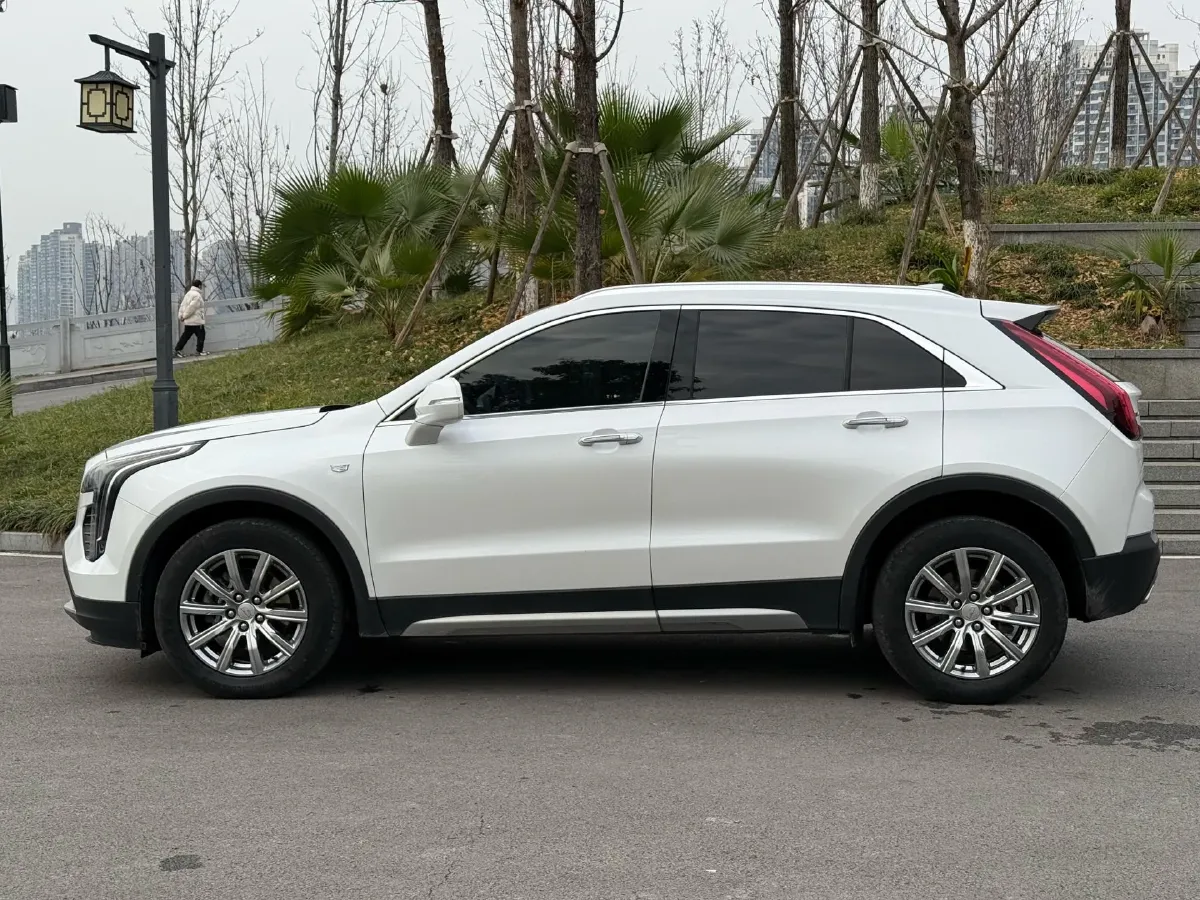 2021 Cadillac XT4 2.0T 237HP L4 9AT,autocango,china used car exporter,china ev exporter,chinese used car exporter,chinese used ev exporter