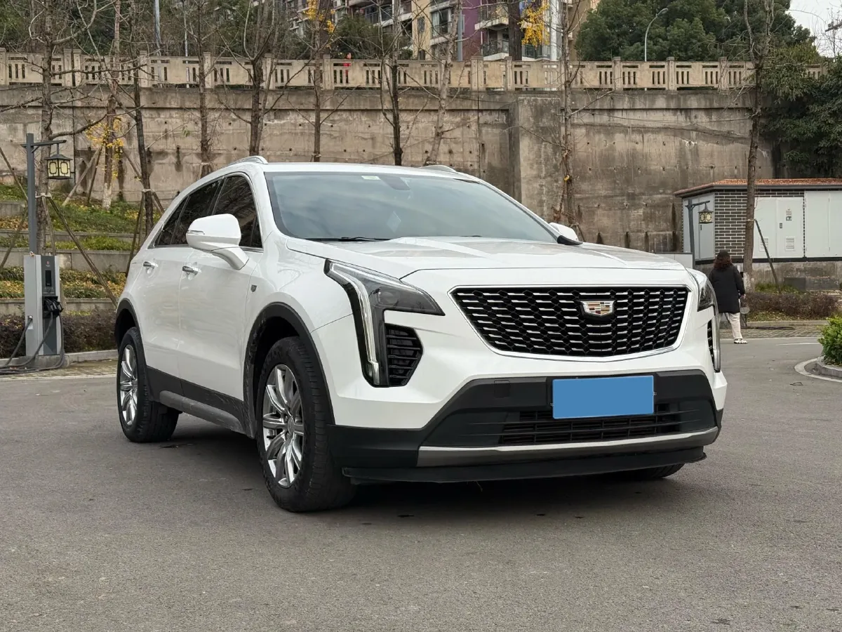 2021 Cadillac XT4 2.0T 237HP L4 9AT,autocango,china used car exporter,china ev exporter,chinese used car exporter,chinese used ev exporter