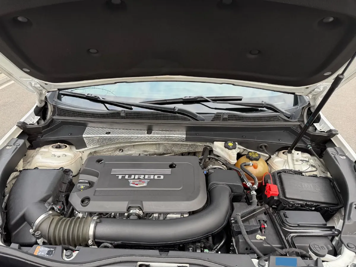 2021 Cadillac XT4 2.0T 237HP L4 9AT,autocango,china used car exporter,china ev exporter,chinese used car exporter,chinese used ev exporter