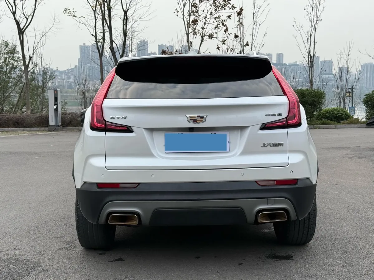 2021 Cadillac XT4 2.0T 237HP L4 9AT,autocango,china used car exporter,china ev exporter,chinese used car exporter,chinese used ev exporter