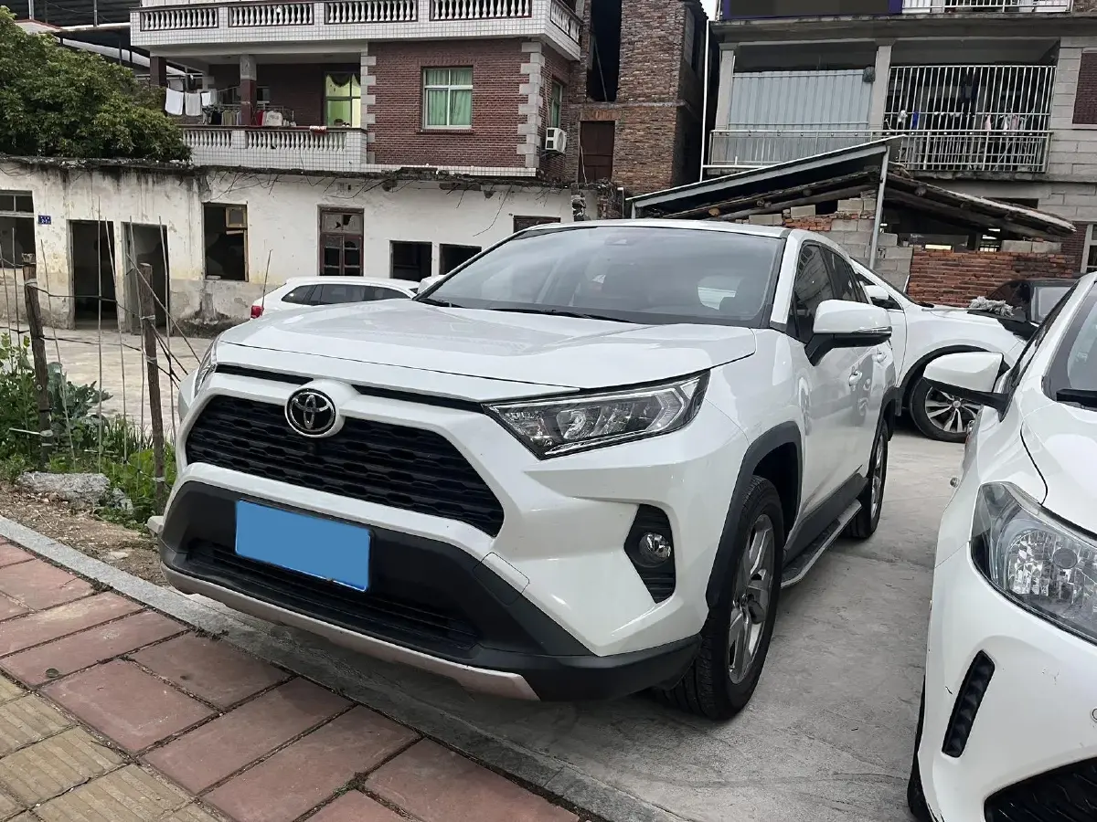 2021 Toyota RAV4 2.0L 171HP L4 CVT