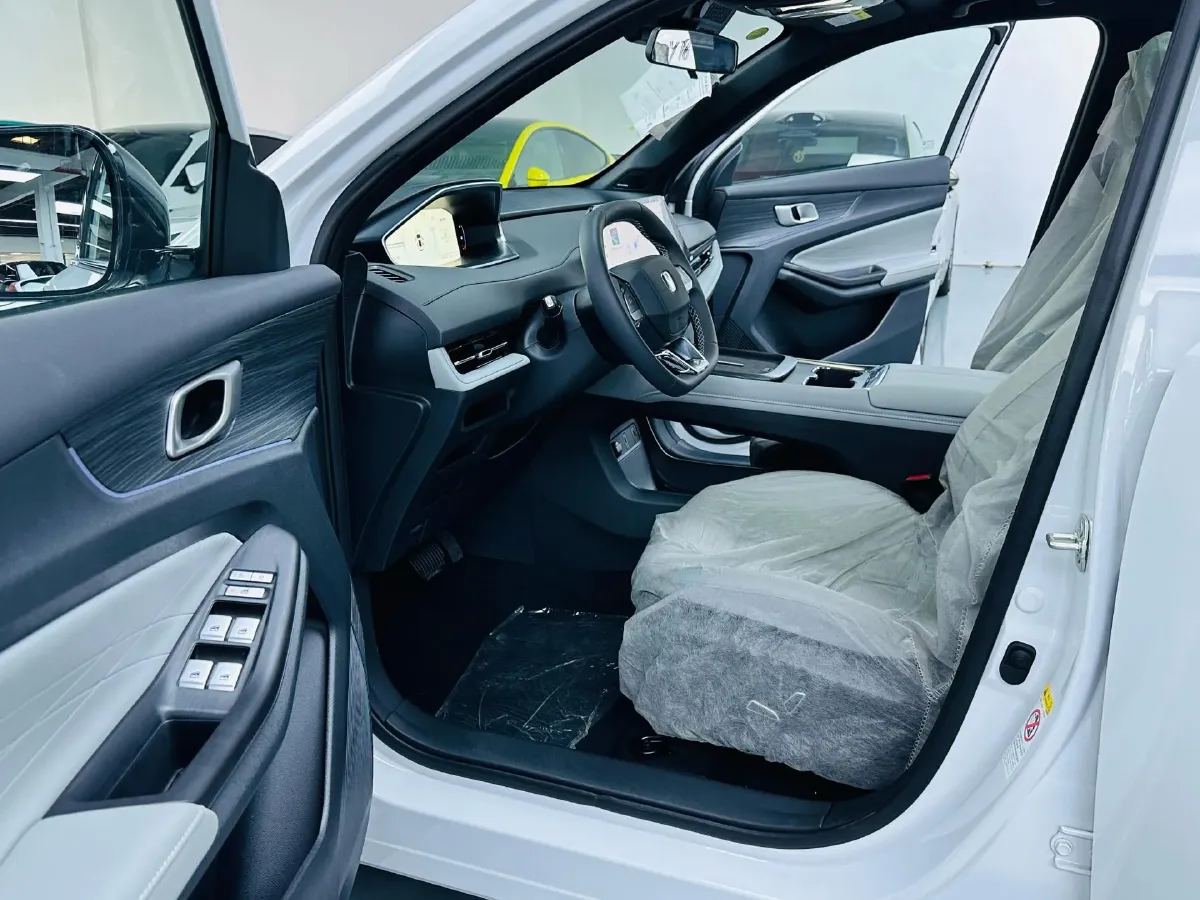 2025 ChangAn CS55PLUS PHEV 1.5L 98HP L4 E-CVT PHEV,autocango,china used car exporter,china ev exporter,chinese used car exporter,chinese used ev exporter