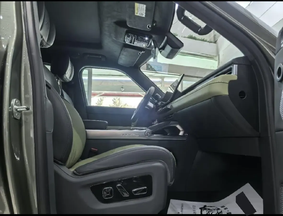 2025 M Hero WarriorM817 1.5T 197HP L4 2DHT PHEV,autocango,china used car exporter,china ev exporter,chinese used car exporter,chinese used ev exporter