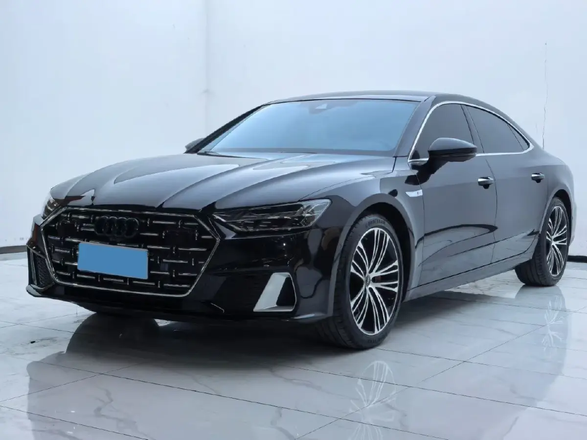 2024 Audi A7L 2.0T 245HP L4 7DCT