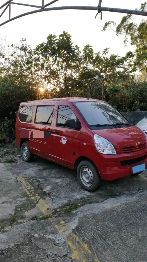 2023 WuLing RongGuang S 1.5L 102HP L4 5MT,autocango,china used car exporter,china ev exporter,chinese used car exporter,chinese used ev exporter