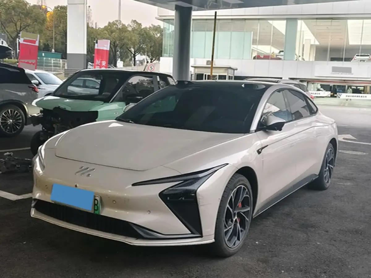 2022 IM L7 BEV 90KWH