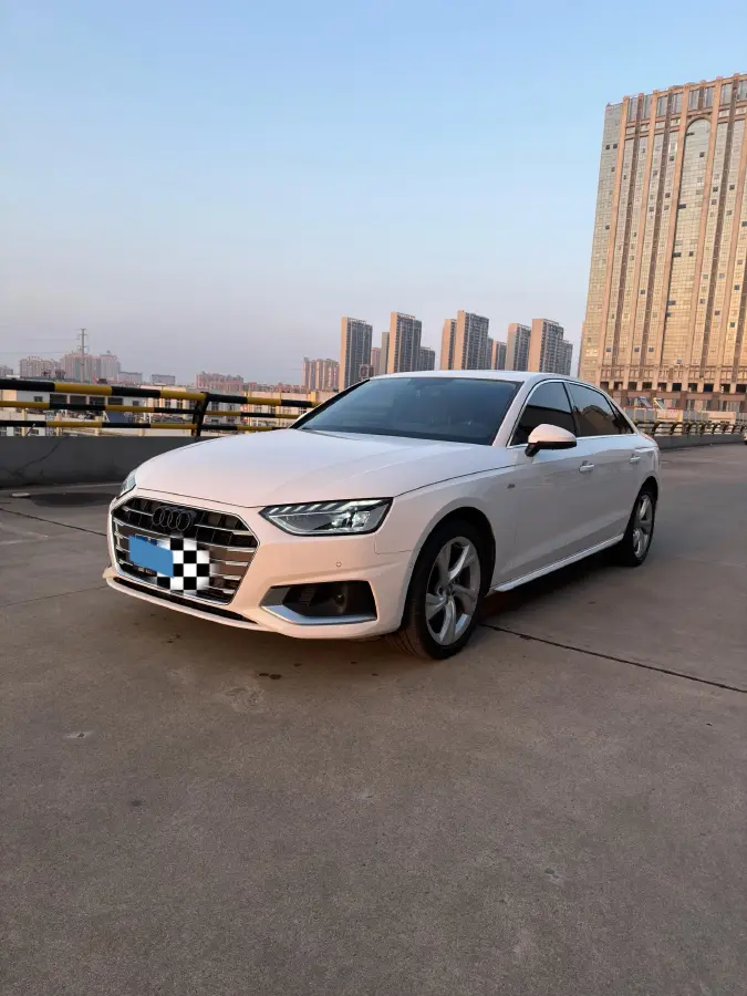 2020 Audi A4L 2.0T 190HP L4 7DCT