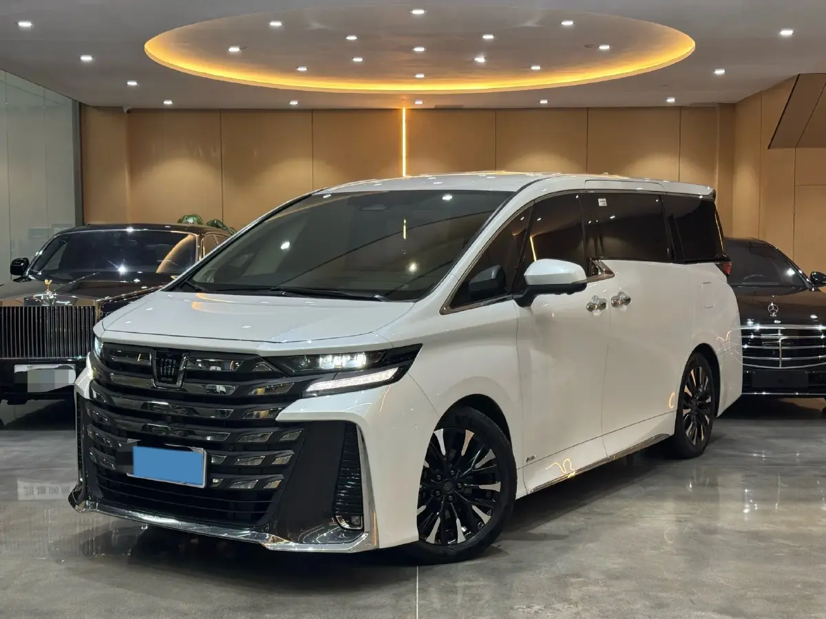 2024 Toyota Vellfire 2.5L 190HP L4 E-CVT Hybrid