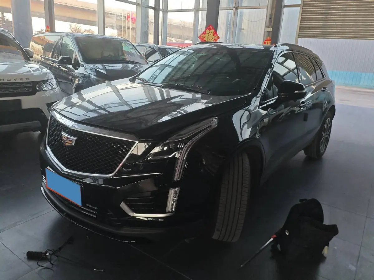 2022 Cadillac XT5 2.0T 237HP L4 9AT