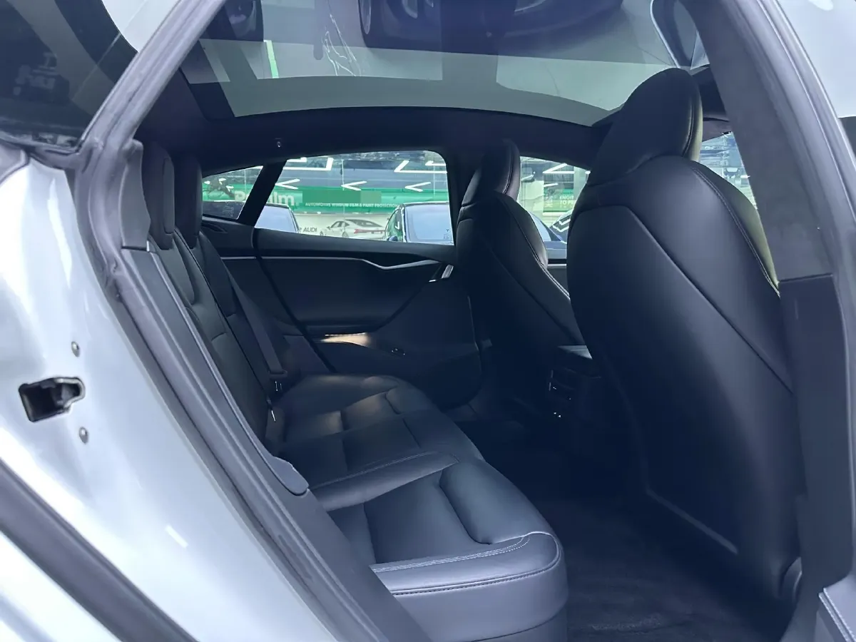 2019 Tesla Model S BEV 100KWH,autocango,china used car exporter,china ev exporter,chinese used car exporter,chinese used ev exporter