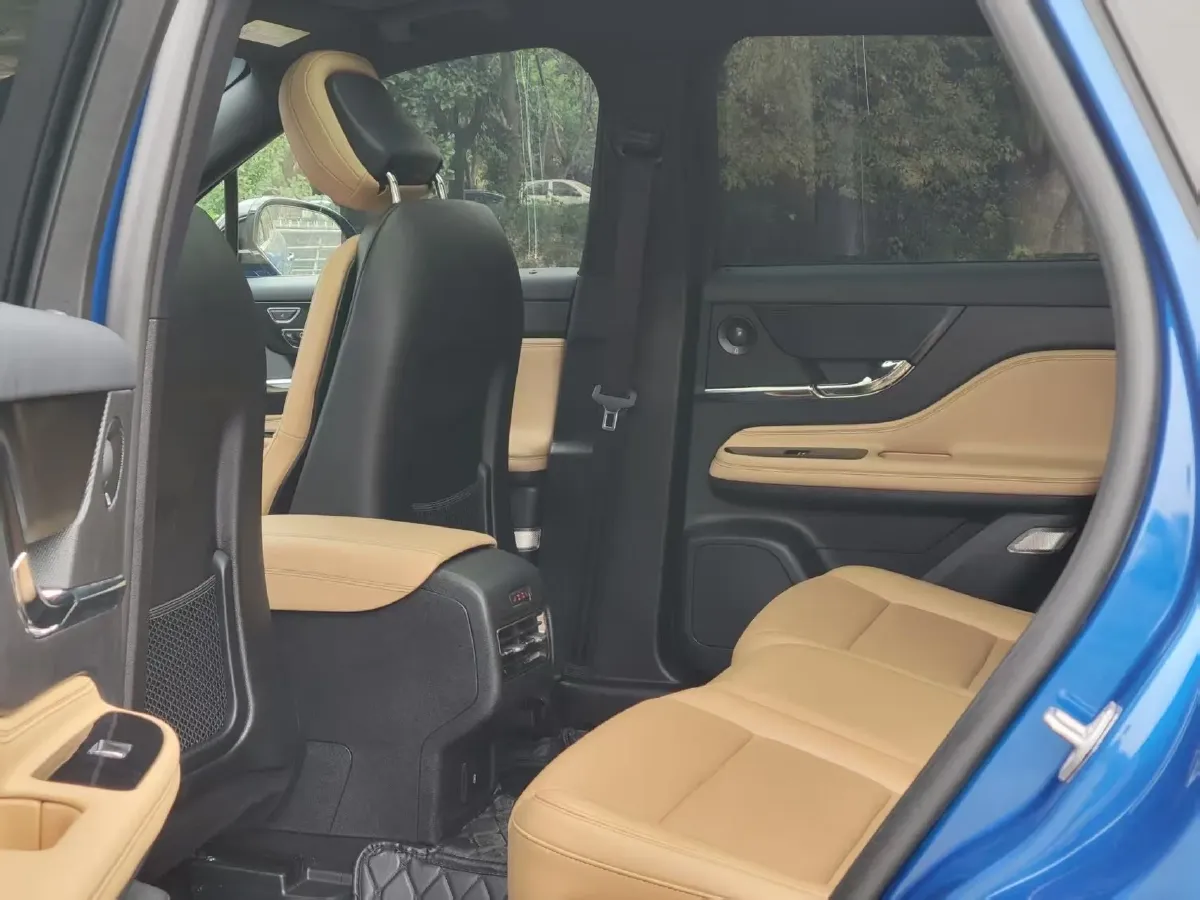 2020 Mitsubishi Pajero 3.0L 174HP V6 5AT,autocango,china used car exporter,china ev exporter,chinese used car exporter,chinese used ev exporter