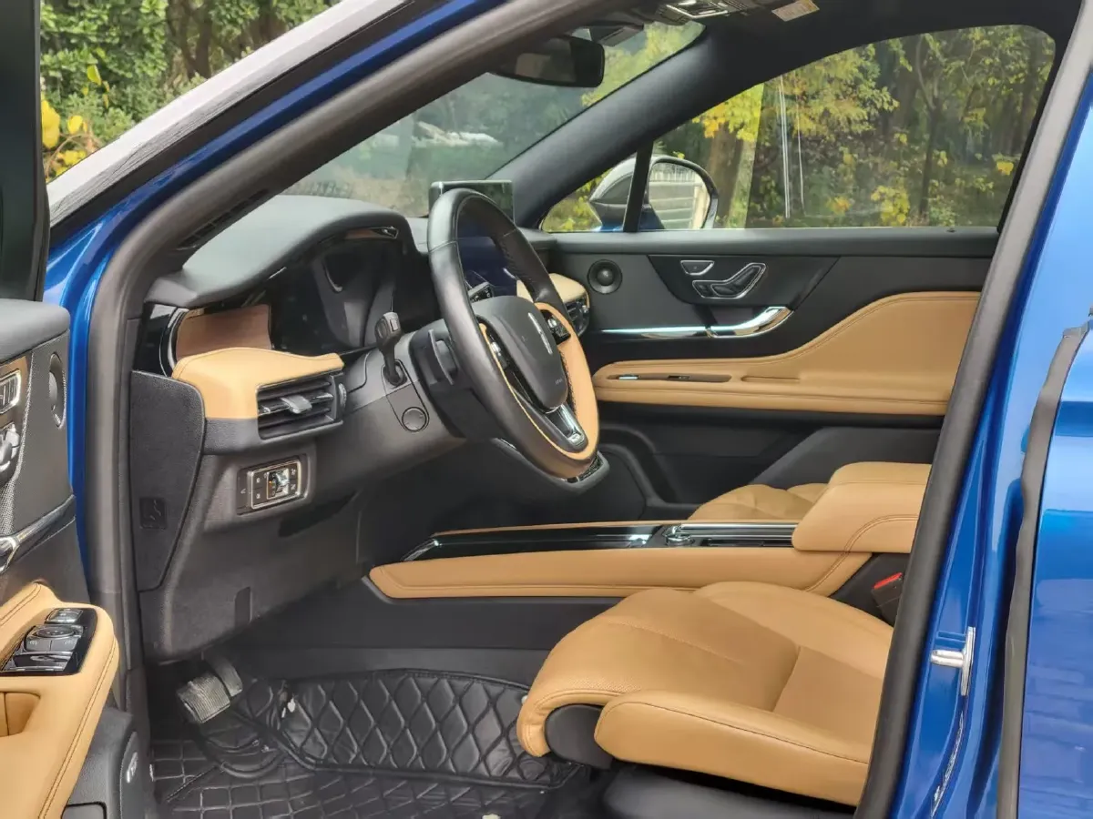 2020 Mitsubishi Pajero 3.0L 174HP V6 5AT,autocango,china used car exporter,china ev exporter,chinese used car exporter,chinese used ev exporter