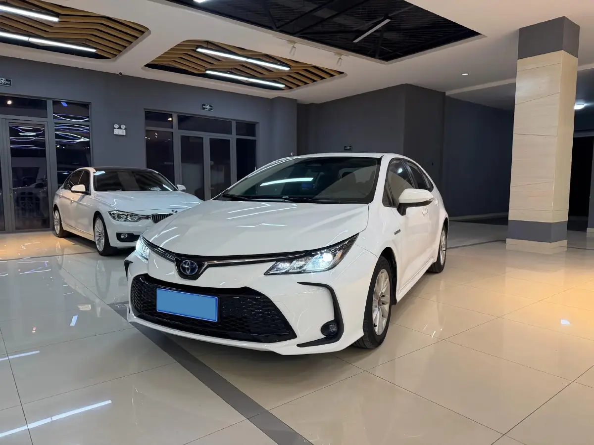 2023 Toyota Corolla 1.8L 98HP L4 E-CVT Hybrid