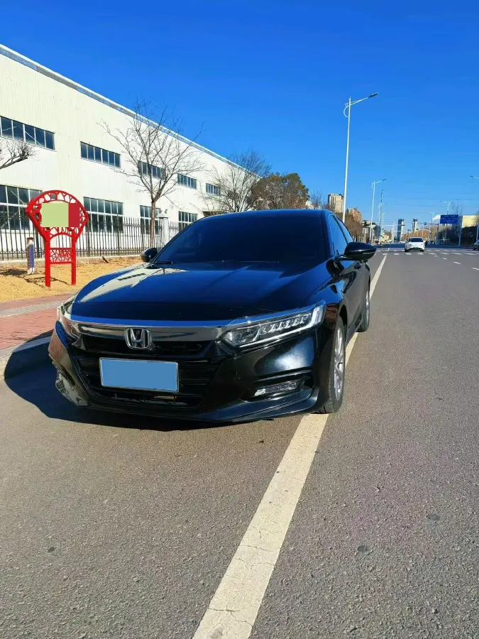 2018 Honda Accord 1.5T 194HP L4 CVT