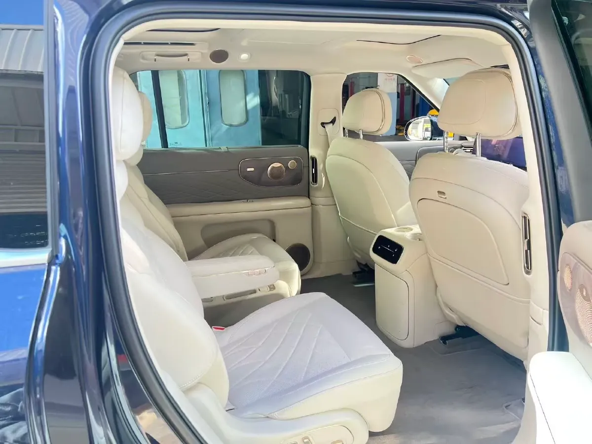 2026 IM LS9 REEV 155HP REEV,autocango,china used car exporter,china ev exporter,chinese used car exporter,chinese used ev exporter