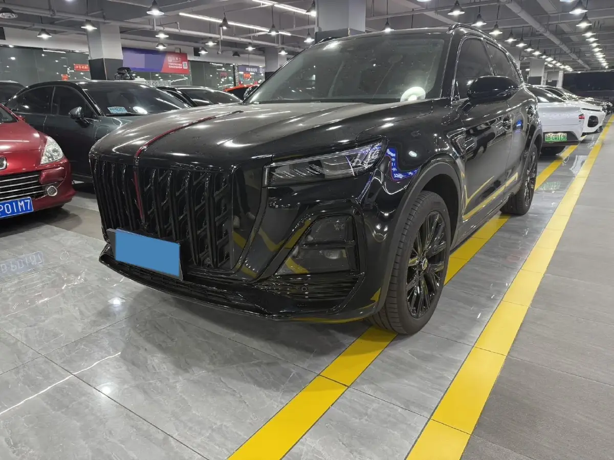 2025 HongQi HS5 2.0T 252HP L4 8AT