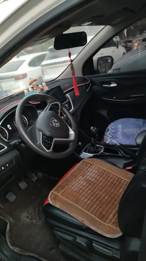 2019 BaoJun 730 1.5L 112HP L4 6MT,autocango,china used car exporter,china ev exporter,chinese used car exporter,chinese used ev exporter