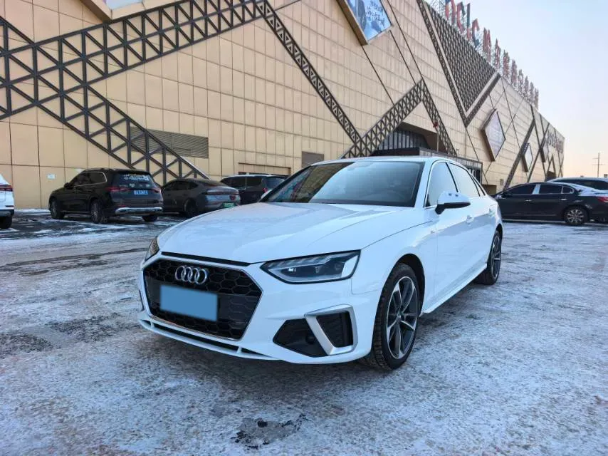 2021 Audi A4L 2.0T 190HP L4 7DCT,autocango,china used car exporter,china ev exporter,chinese used car exporter,chinese used ev exporter