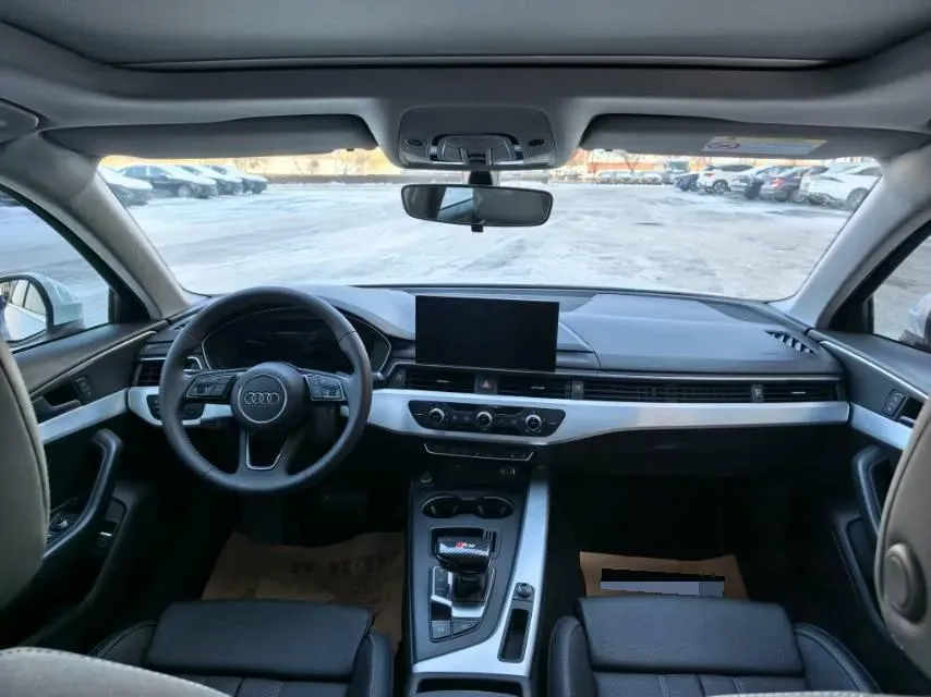 2021 Audi A4L 2.0T 190HP L4 7DCT,autocango,china used car exporter,china ev exporter,chinese used car exporter,chinese used ev exporter