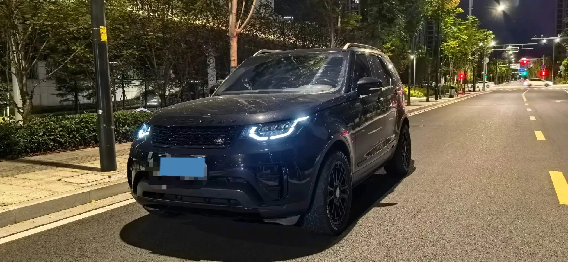 2019 Land Rover Discovery 2.0T 300HP L4 8AT
