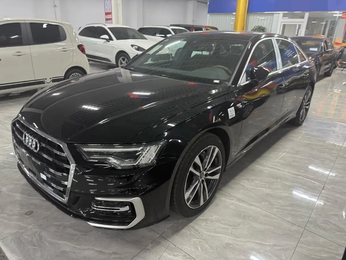 2024 Audi A6L 2.0T 190HP L4 7DCT