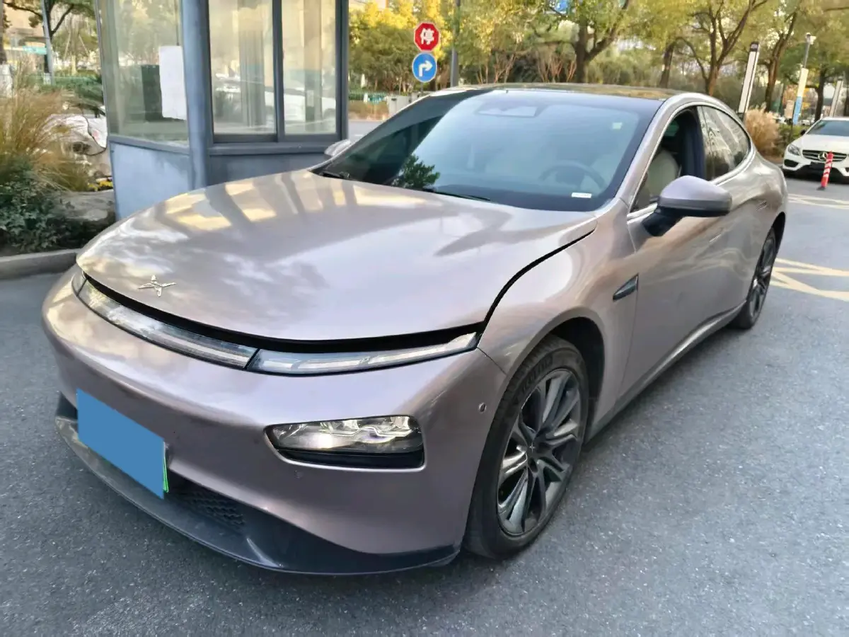 2020 DS 7 1.6T 215HP L4 8AT