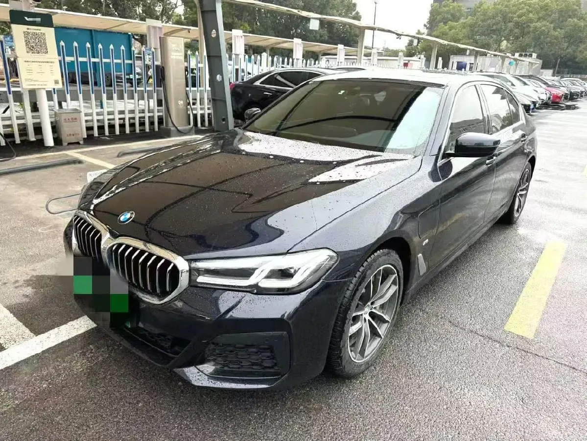2021 BMW 5 Series 2.0T 184HP L4 8AT PHEV 17.7KWH