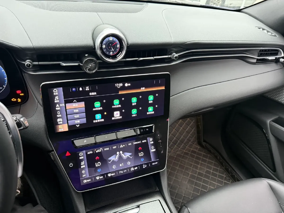 2023 Maserati Grecale 2.0T 300HP L4 8AT,autocango,china used car exporter,china ev exporter,chinese used car exporter,chinese used ev exporter