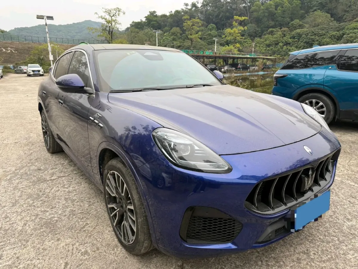 2023 Maserati Grecale 2.0T 300HP L4 8AT,autocango,china used car exporter,china ev exporter,chinese used car exporter,chinese used ev exporter