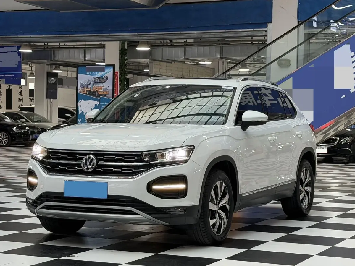 2019 Jeep Cherokee 2.0T 234HP L4 9AT