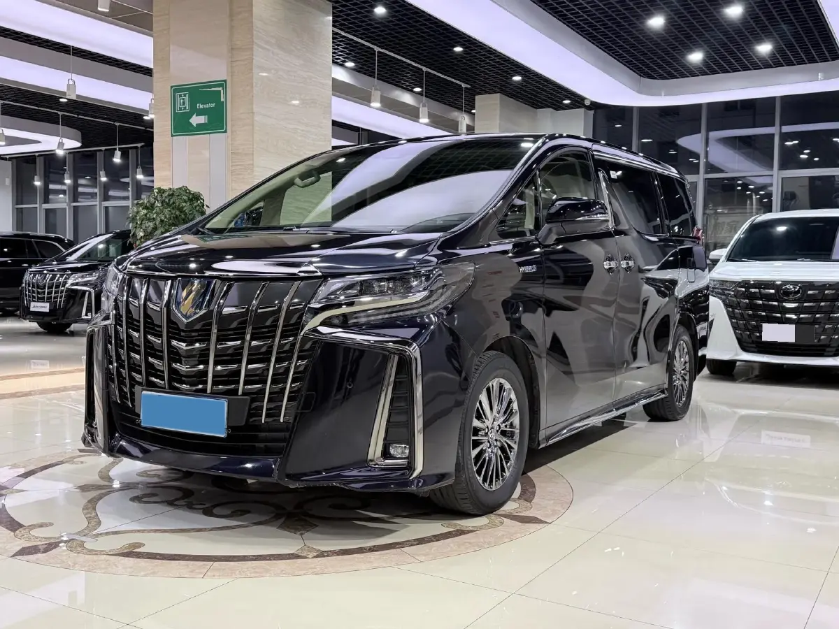2023 Toyota Alphard 2.5L 117HP L4 E-CVT Hybrid