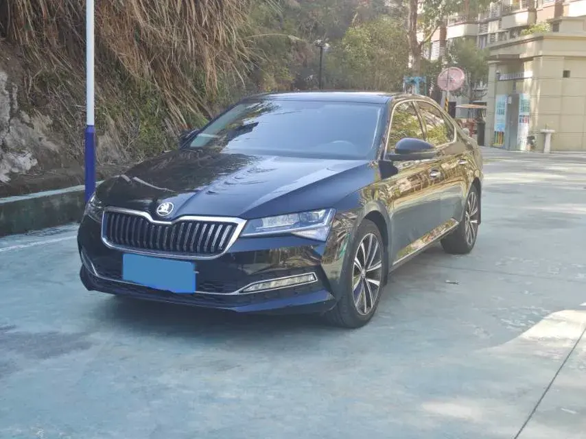 2024 Skoda Superb 1.4T 150HP L4 7DCT