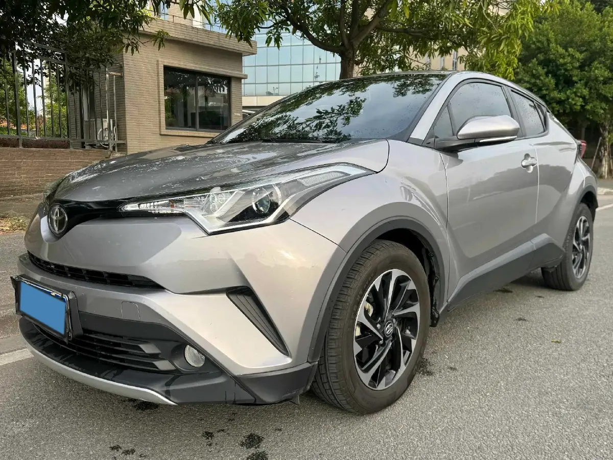 2018 Toyota C-HR 2.0L 171HP L4 CVT
