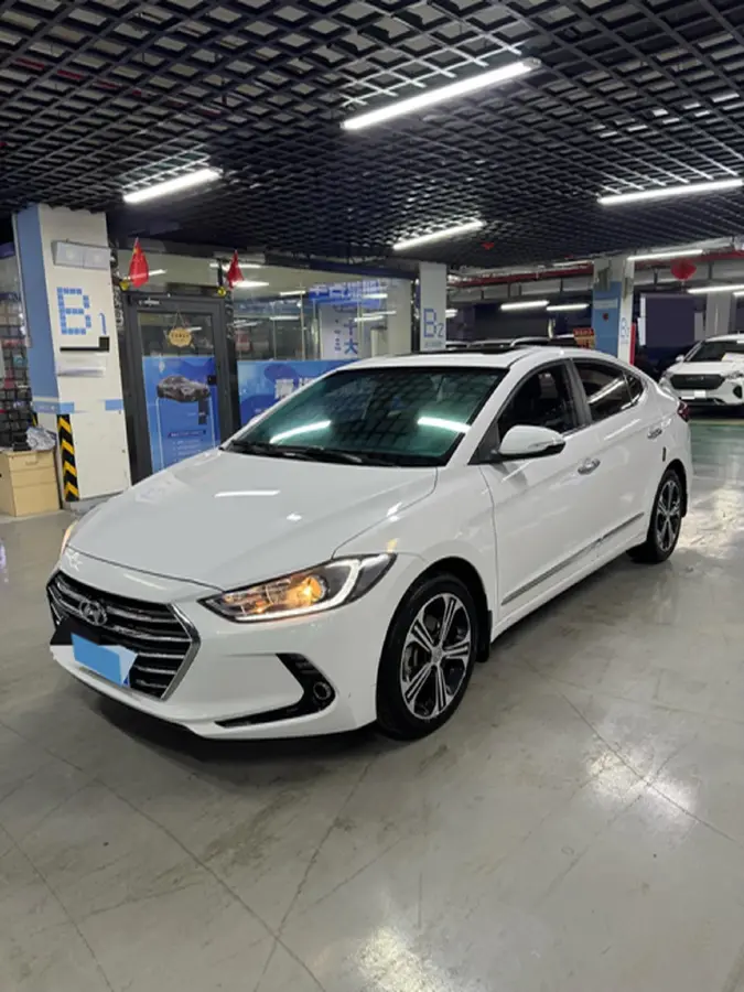 2018 Hyundai Elantra 1.4T 130HP L4 7DCT