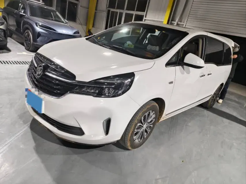 2022 Buick GL8 2.0T 237HP L4 9AT