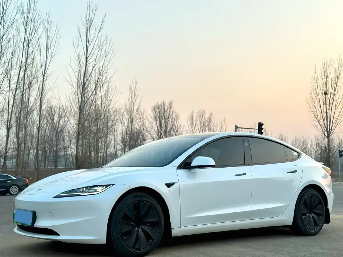 2023 HYPTEC GT BEV 80KWH